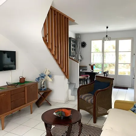 Appartement Clair Proche Du Port