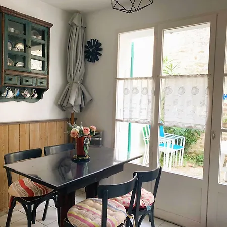 Clair Proche Du Port Apartment *